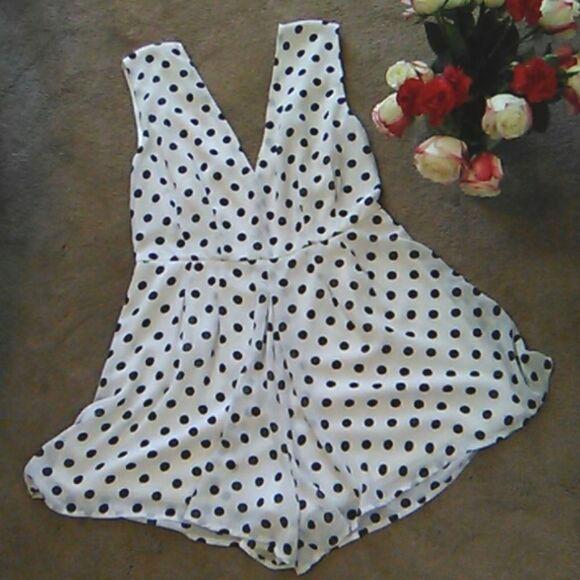 Xtaren Polka Dot Romper - Picture 1 of 8